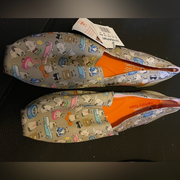 Bobs Grumpy Cat Shoes - Picture 1 of 2